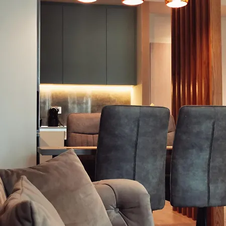 Luxy Waterfront Libera Apartment *